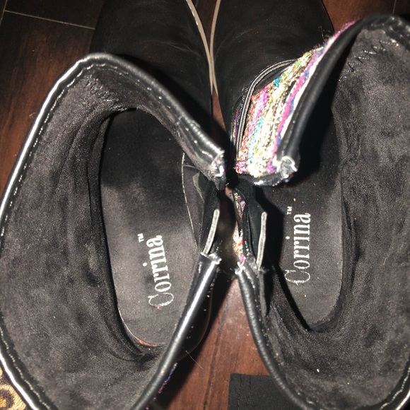 Boots - Picture 2 of 3